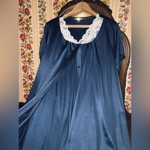 Vintage Pinehurst Nightgown and Robe Set